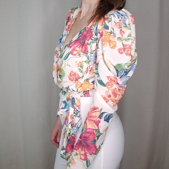 Floral Puff sleeve blouse - Picture 2 of 9